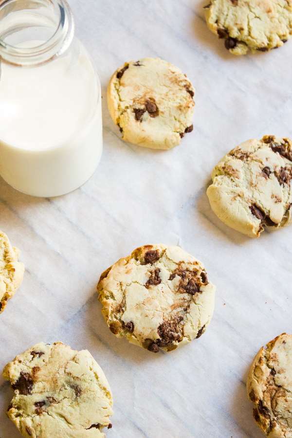 An easy to make chocolate chip cookies recipe, for everyone. Soft and tasteful. Kids will love it. |theyummie.com