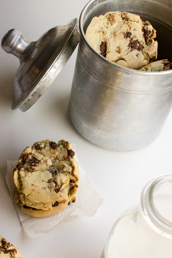 An easy to make chocolate chip cookies recipe, for everyone. Soft and tasteful. Kids will love it. |theyummie.com